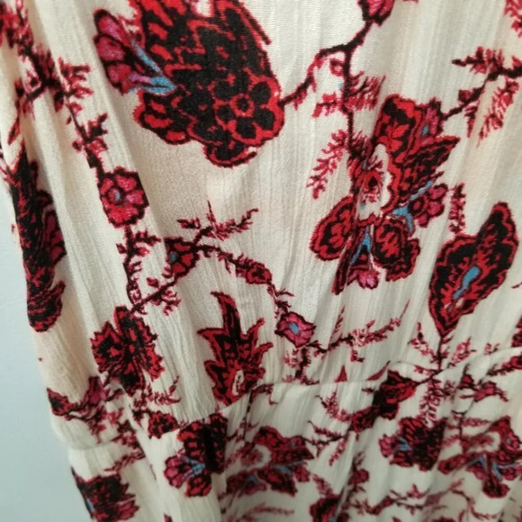 ASTR The  Label Romper Floral Boho Crochet Inset Romper Cream M - Picture 12 of 12